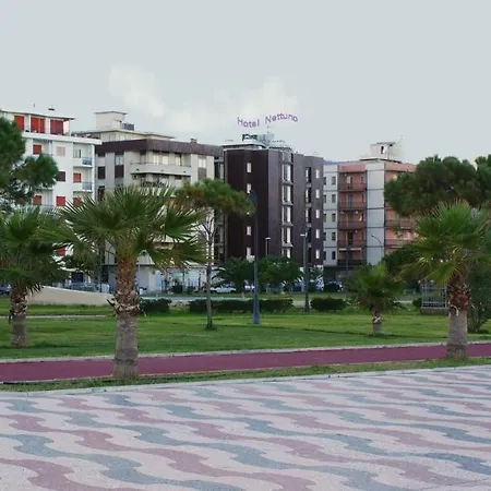 Nettuno 3* سوفيراتو مارينا